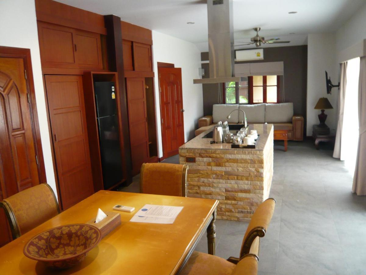 The Pace Phuket Boutique Resort Rawai Exterior photo